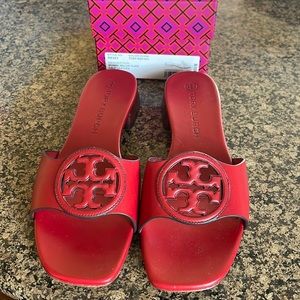 New in box Tory Burch red BOMBE Miller Slide Sz 8